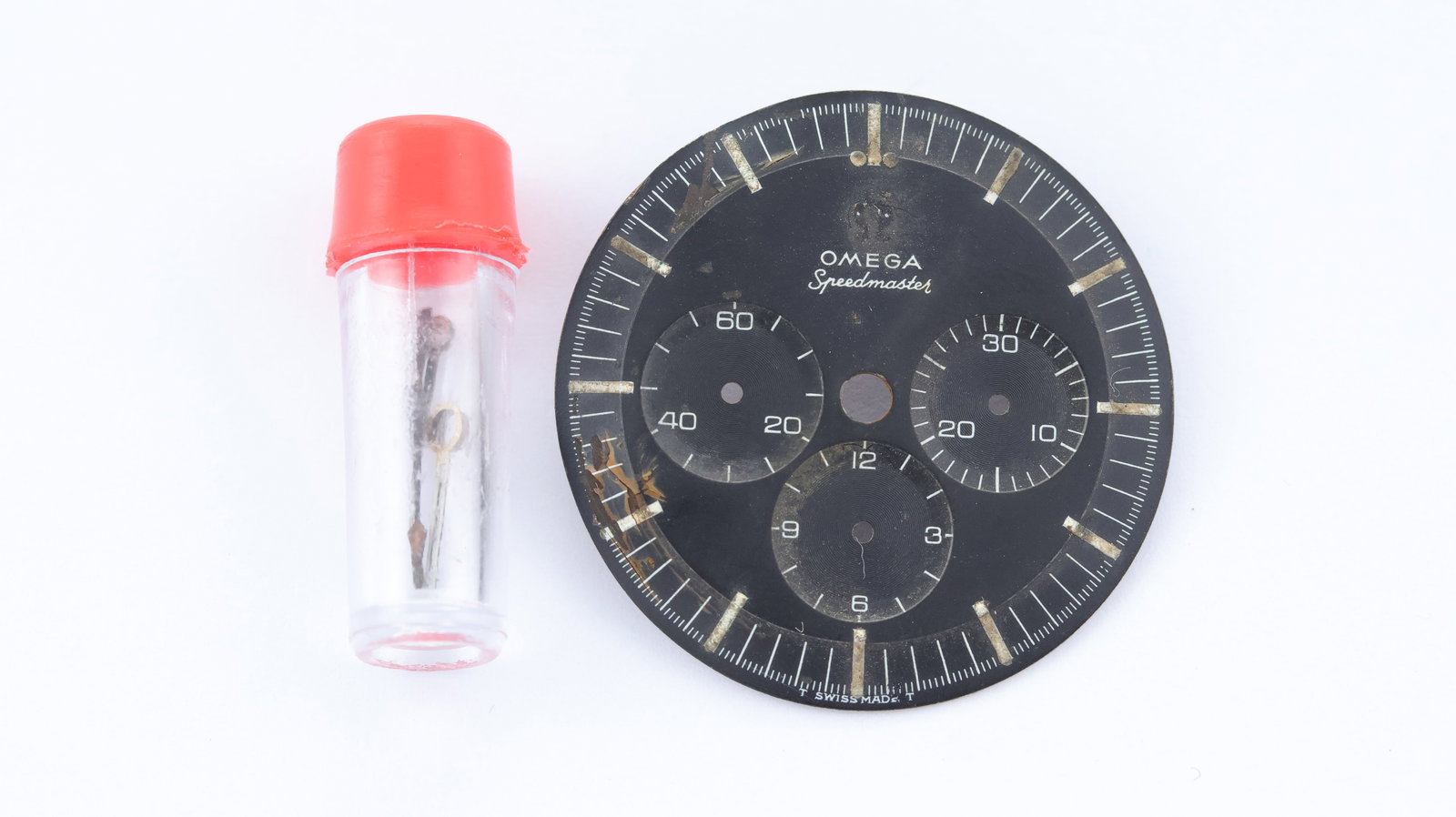 Omega Speedmaster ˜Ed White' Dial & Hands Reference 105.003 (missing the applied Omega logo): Omega Speedmaster ˜Ed White' Dial & Hands Reference 105.003 (missing the applied Omega logo)