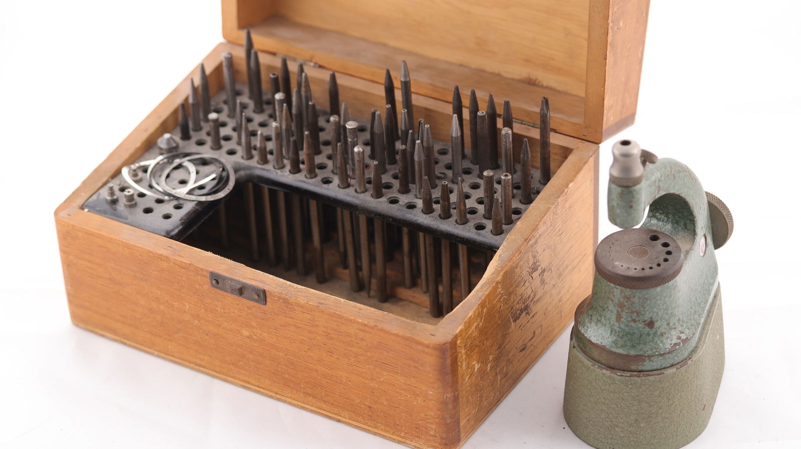 A staking set for watchmakers: A staking set for watchmakers