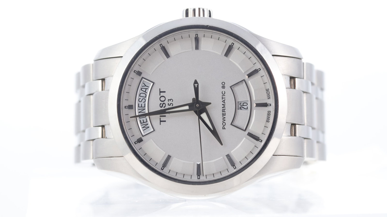 Tissot Couturier Ref T035407 A: Brand: Tissot Model Name: Couturier Reference: T035407 A Movement type: Automatic Movement calibre: Tissot Powermatic 80 Dial shape: Circular Dial colour: Silver Dial fe