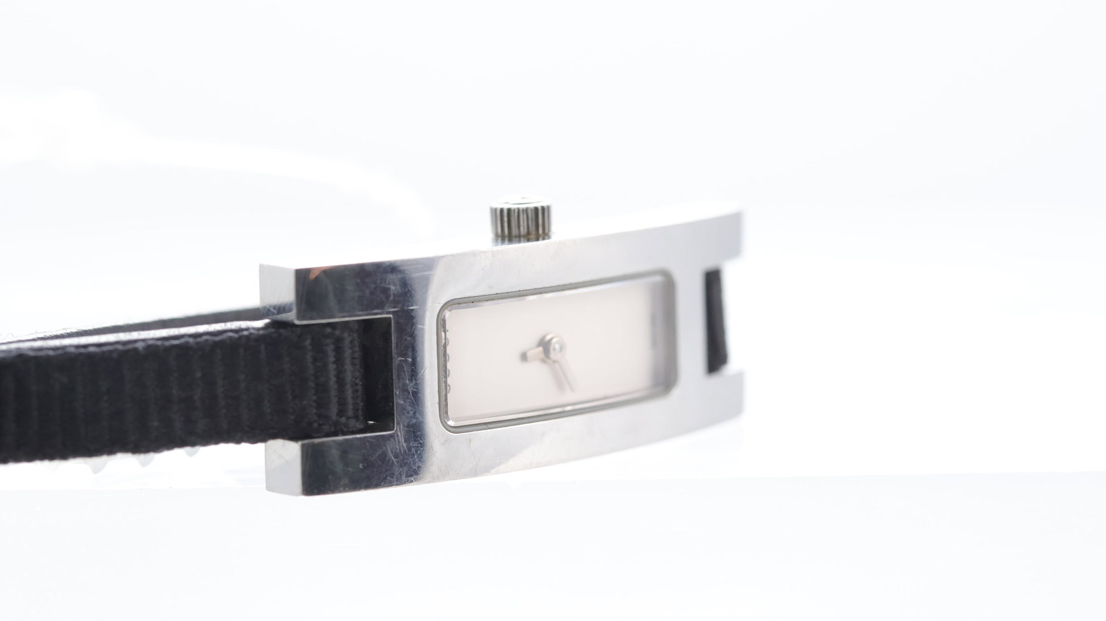 Ladies Gucci Quartz Ref 3900L - 2