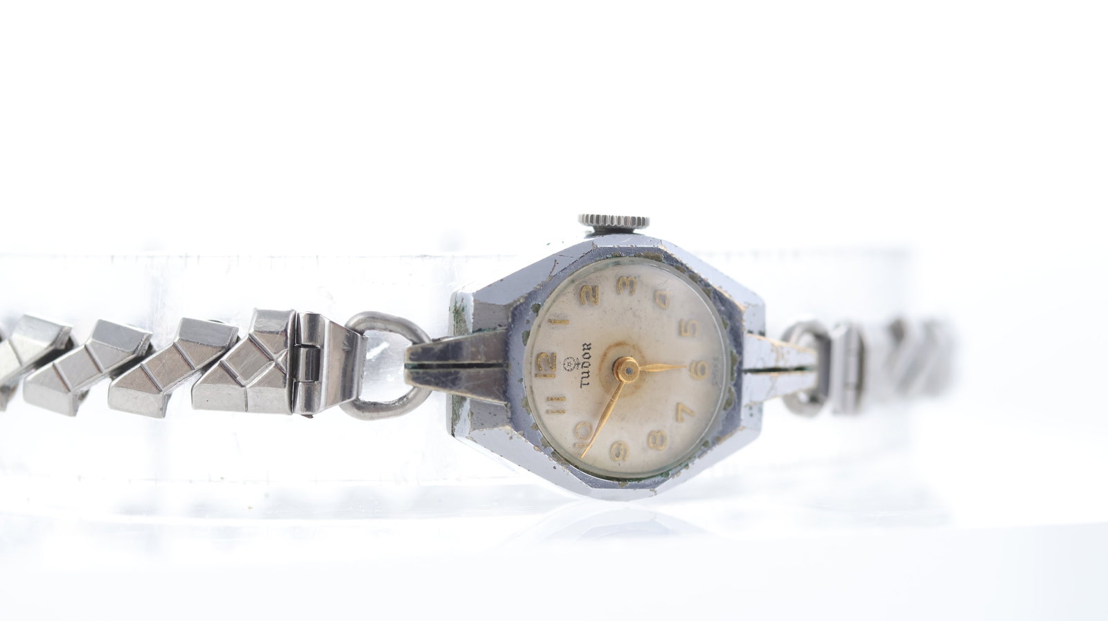 Vintage Ladies Tudor Manual Wind Ref 6305 - 2