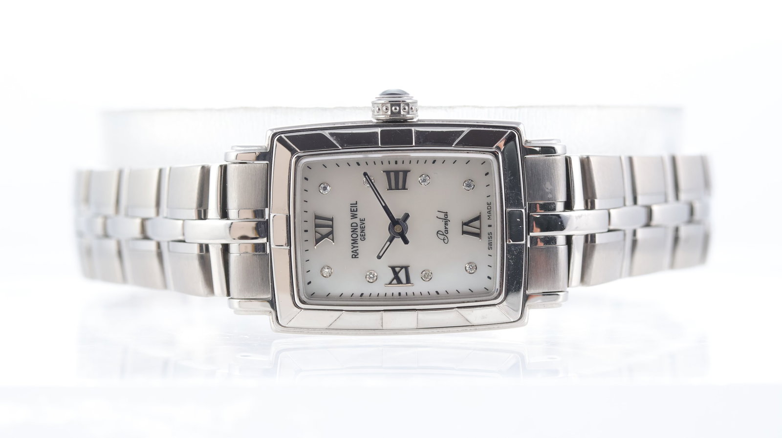 Raymond Weil Parsifal Ref 9741: Brand: Raymond Weil Model Name: Parsifal Reference: 9741 Movement type: Quartz Dial shape: Rectangular Dial colour: Mother of Pearl Dial features: Silver hands and hour markers