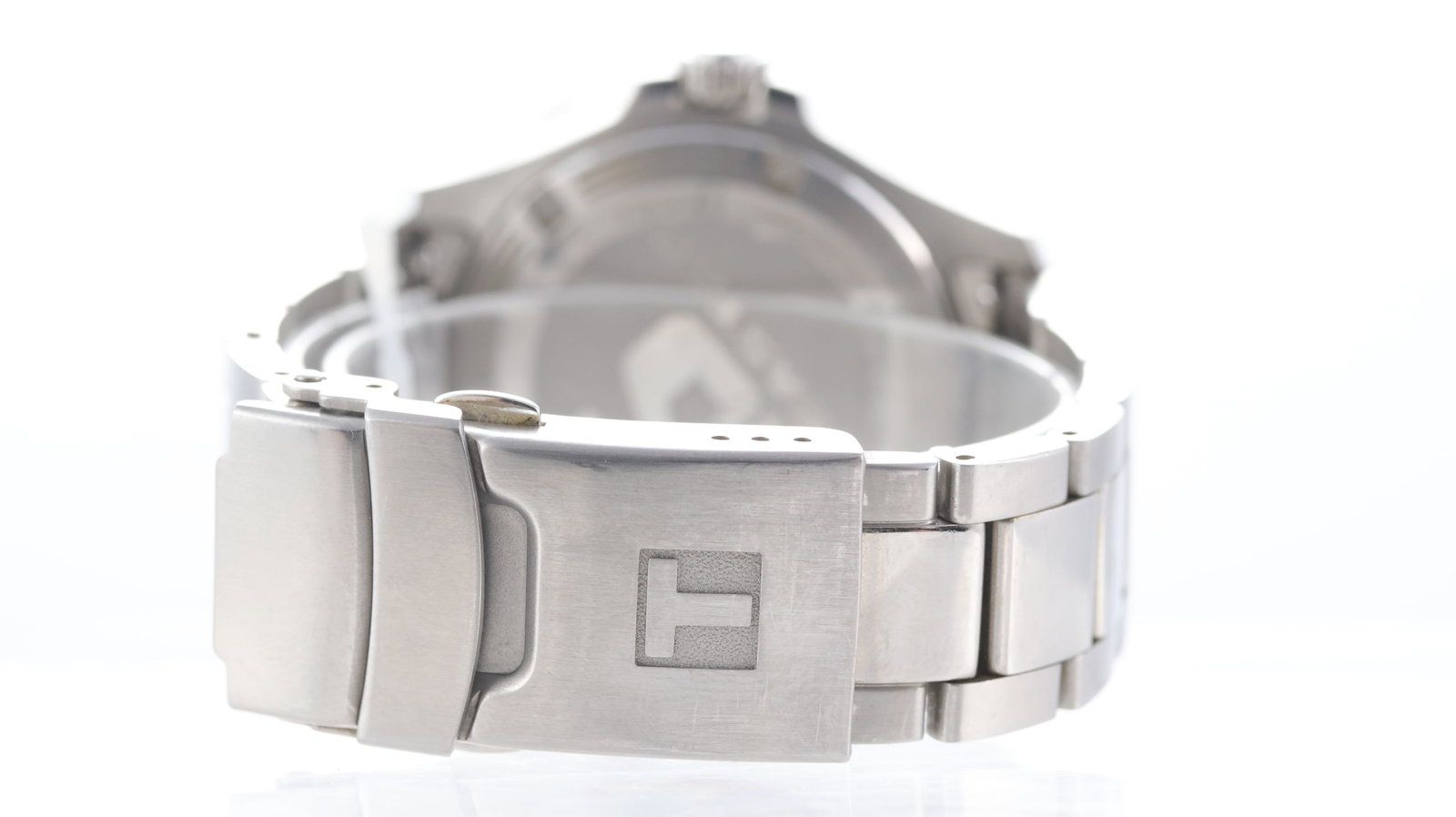 Tissot Seastar Ref T120210A - 3