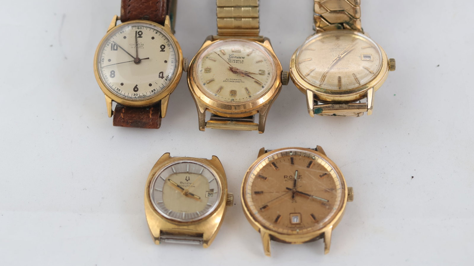 *To Be Sold Without Reserve* *Sold As Seen*A Job Lot of Vintage Watches: A job lot of 5 watches. A Bulova accutron (Not running). A Geneve Incabloc manual wind (Not running). Avia automatic (Currently running). Rone automatic (Currently running). Certina automatic