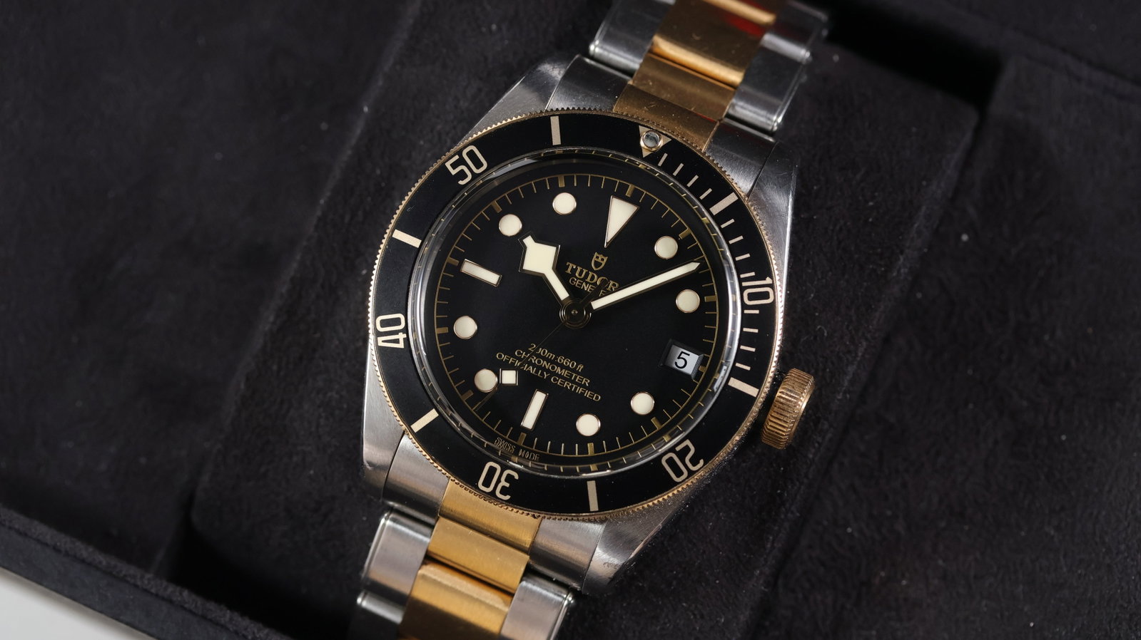 Tudor Black Bay 41 Ref 79733 with Box and Papers 2022: Brand: Tudor Model Name: Black Bay 41 Reference: 79733 Movement type: Automatic Movement calibre: Tudor MT5612 Year: 2022 Box: Full Box Papers: Full Set Papers Dial shape: Circular Dial colour: Black 