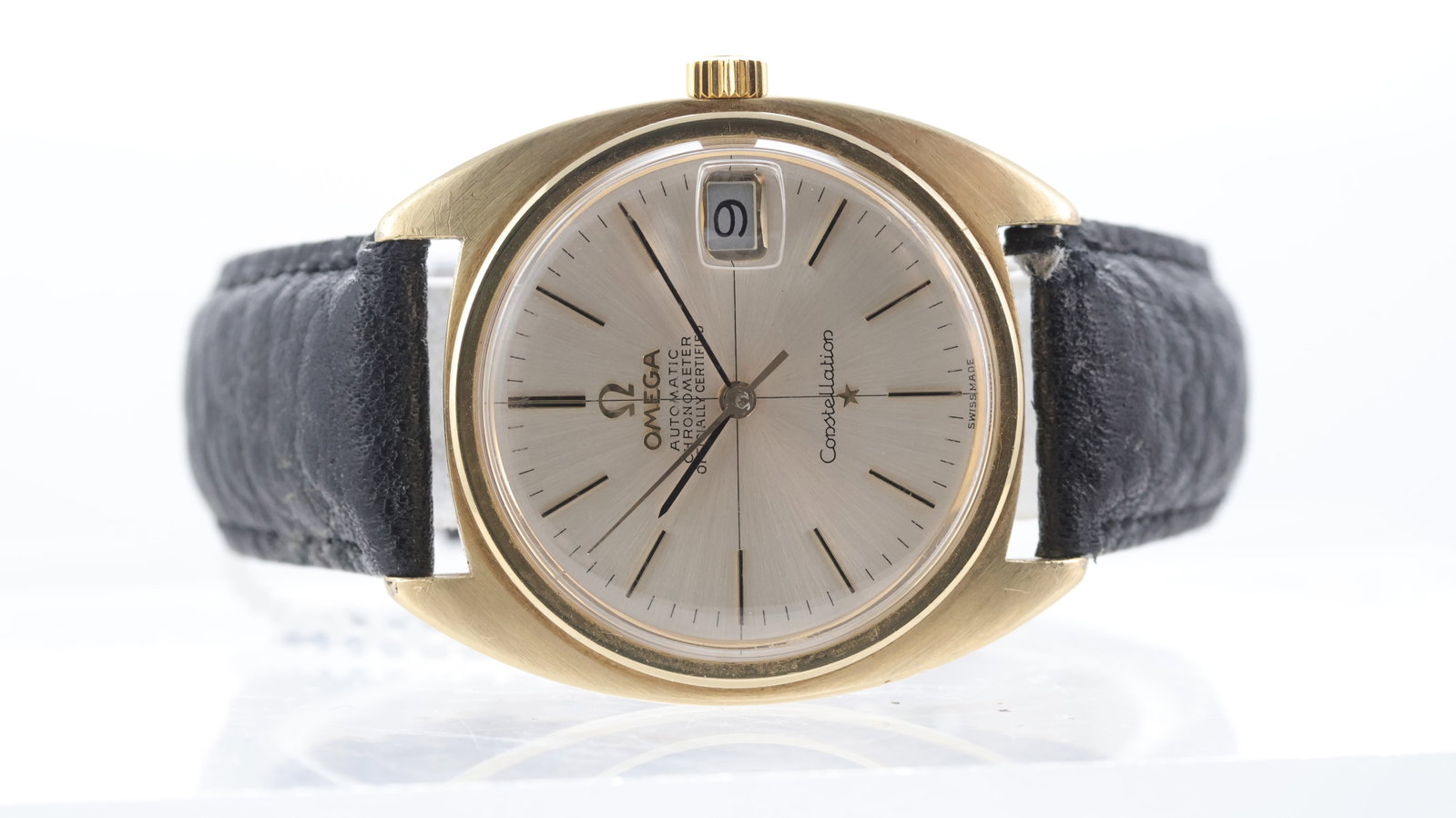 Omega Constellation Ref 168.017 Circa 1967: Brand: Omega Model Name: Constellation Reference: 168.017 Movement type: Automatic Movement calibre: Omega 564 Year: Circa 1967 Dial shape: Circular Dial colour: Silver Dial features: Baton hour marke