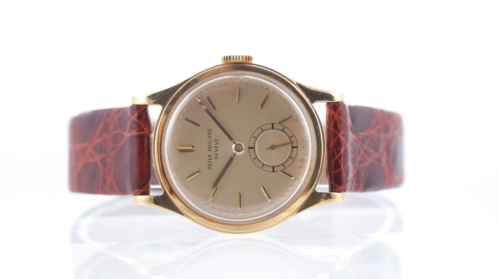 Vintage Patek Philippe Calatrava 18ct yellow gold Ref 2451 Circa 1959: Brand: Patek Philippe Model Name: Calatrava Reference: 2451 Movement type: Manual Wind Movement calibre: Patek Philippe 12-400 Year: Circa 1959 Dial shape: Circular Dial colour: Champagne Dial feature