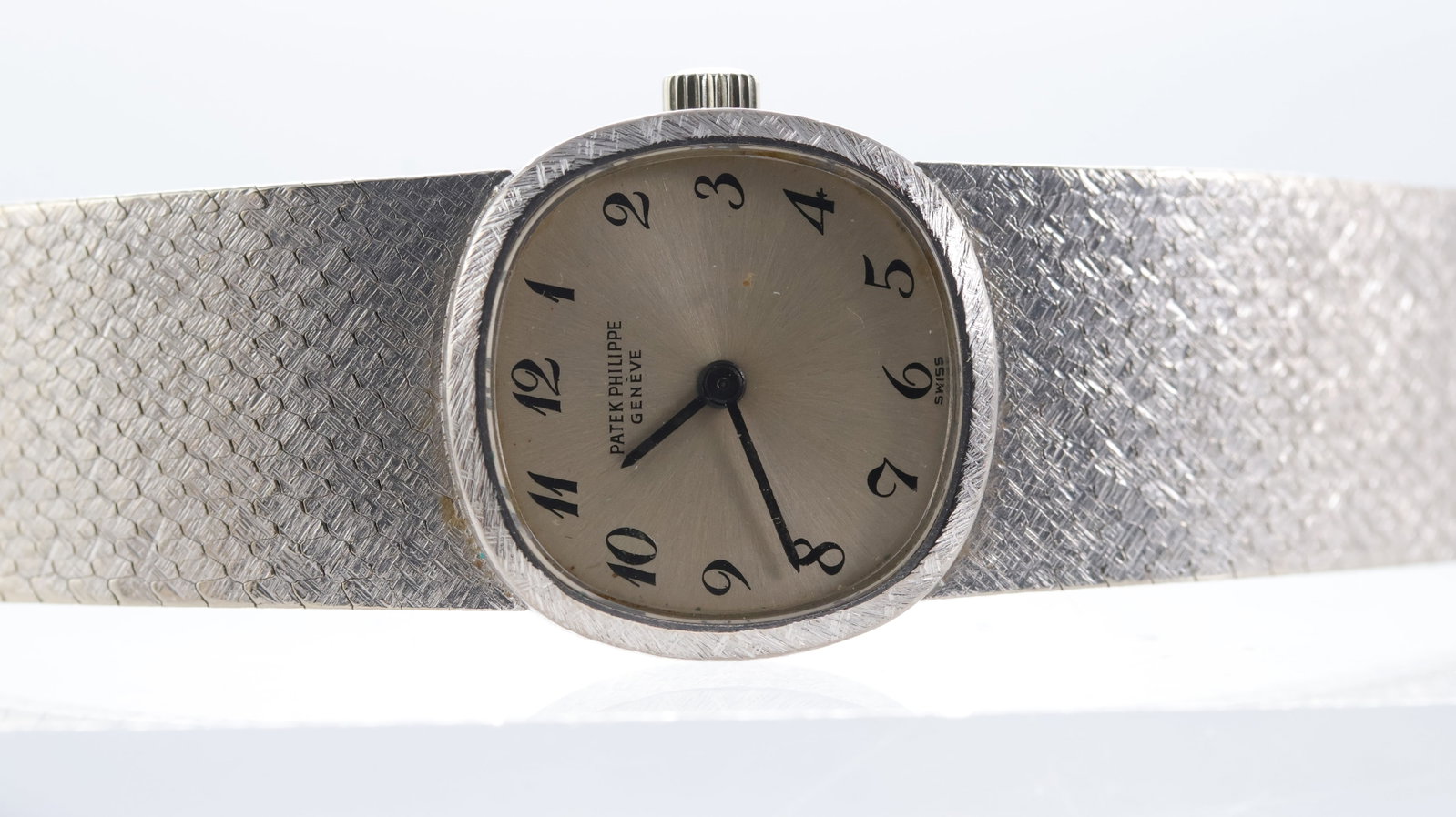 Patek Philippe Dress Watch 18ct white gold Ref 3370/1 with Papers Circa 1960's (1 of 5)