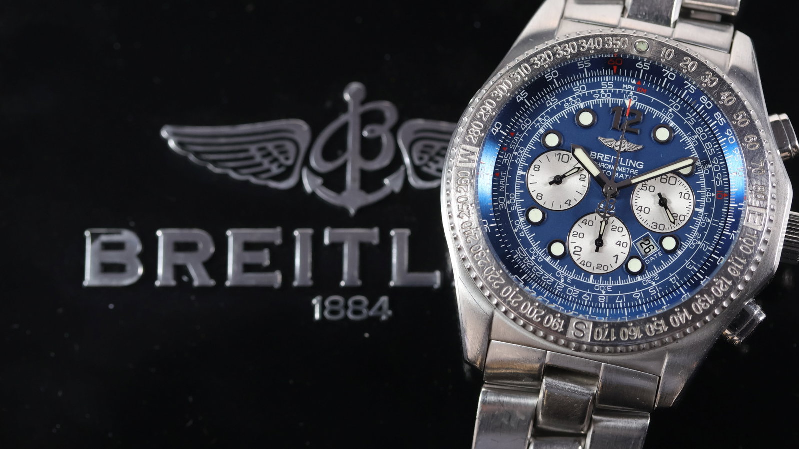 Breitling B-2 Chronograph Ref A42362 with Box and Papers 2007: Brand: Breitling Model Name: B 2 Reference: A42362 Movement type: Automatic Year: 2007 Box: Full Box Papers: Full Set Papers Dial shape: Circular Dial colour: Sunburst, Blue Dial features: Lume dot ho