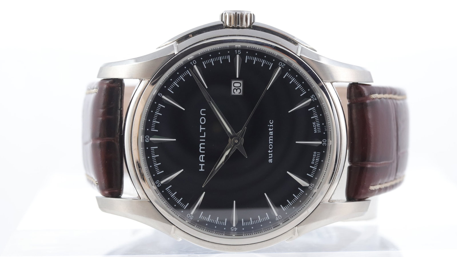 Hamilton Jazzmaster Automatic Date Ref H327150: Brand: Hamilton Model Name: Jazzmaster Reference: H327150 Movement type: Automatic Movement calibre: ETA 2824-2 Dial shape: Circular Dial colour: Black Dial features: Silver 'spear head' hour markers.