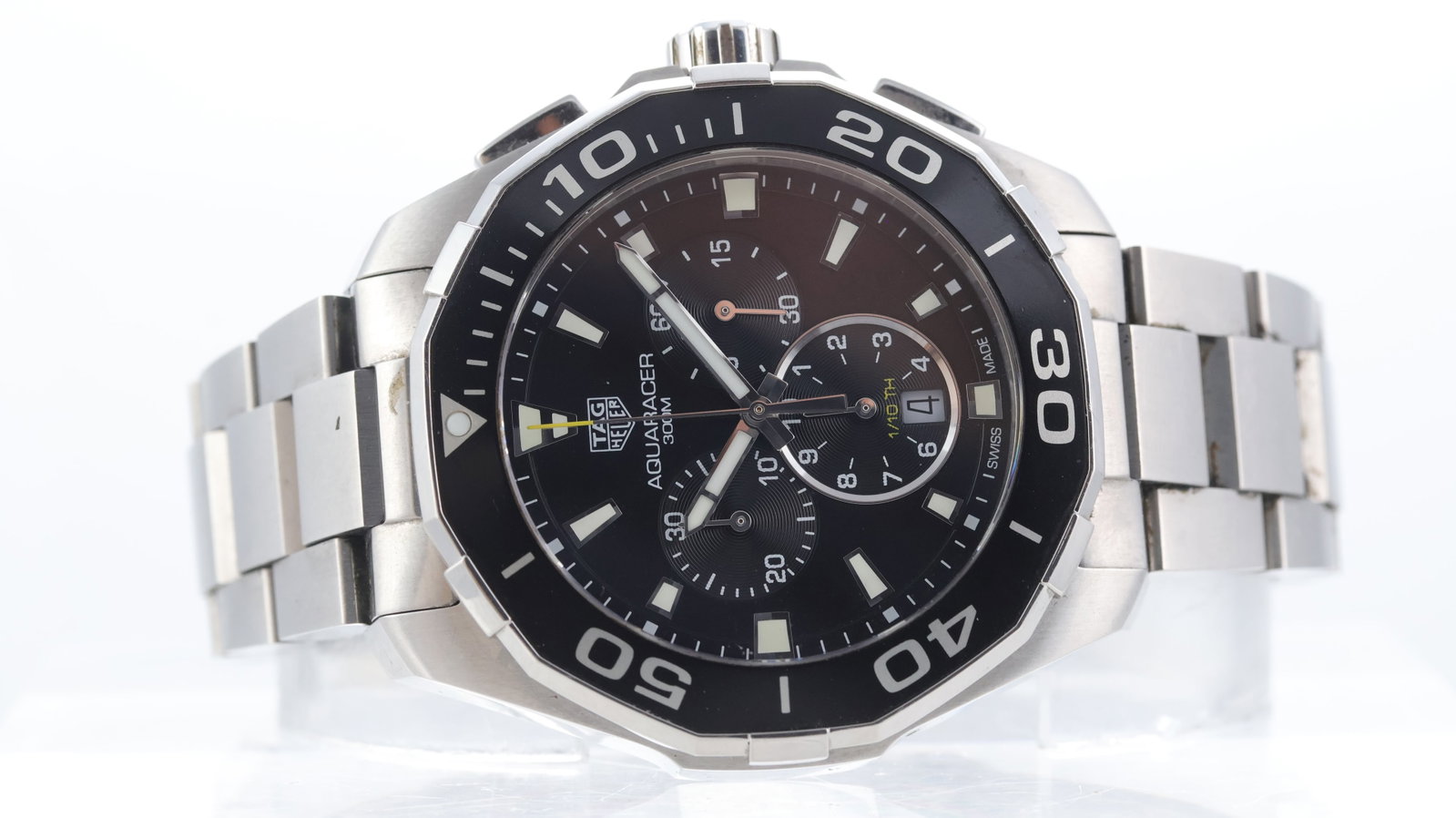 Tag Heuer Aquaracer Ref CAY111A: Brand: Tag Heuer Model Name: Aquaracer Reference: CAY111A Movement type: Quartz Dial shape: Circular Dial colour: Black Dial features: Silver/Lume hands and hour markers. Date aperture at 3 o'clock.3