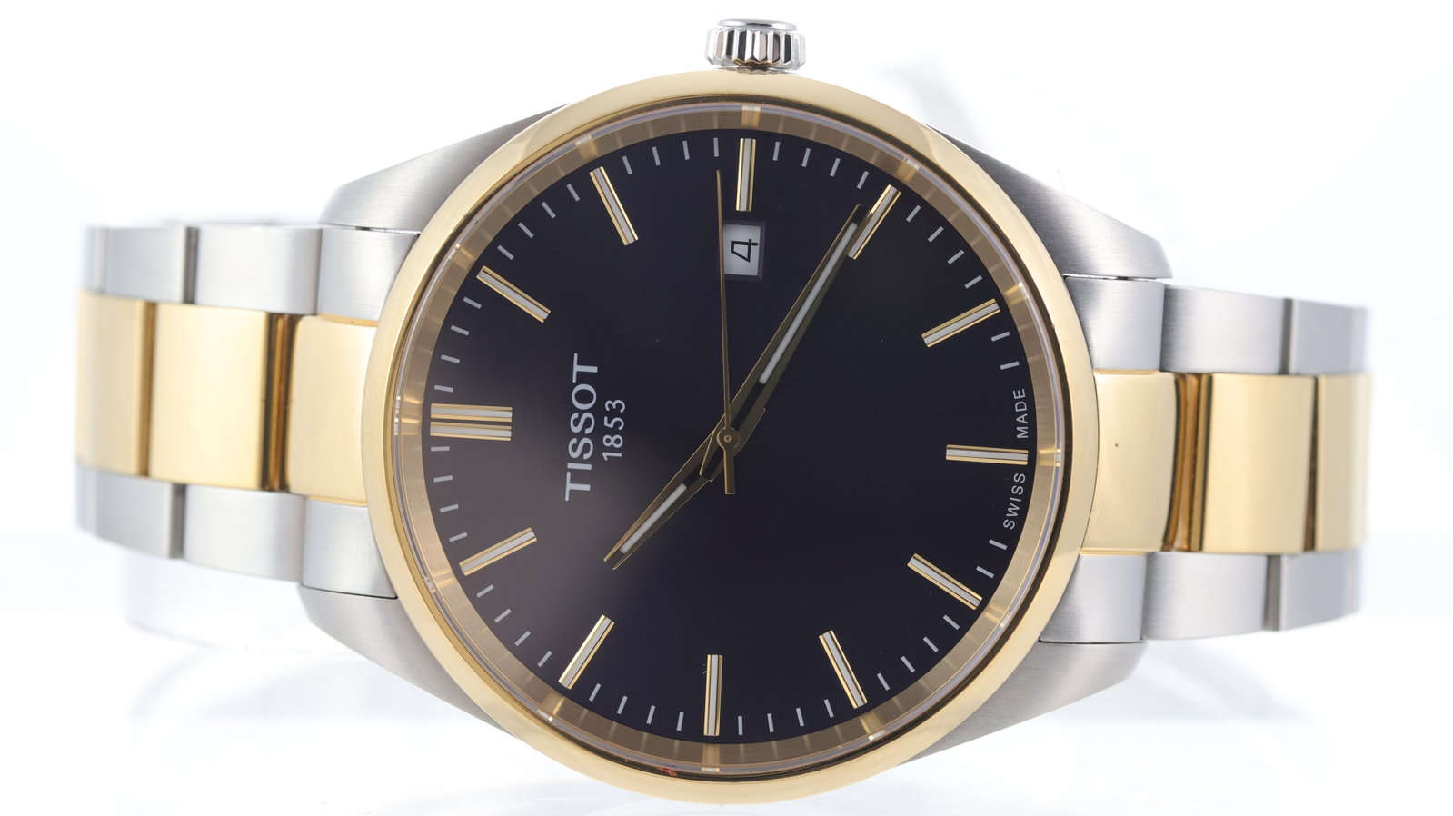 Tissot PR100 Ref T150410A: Brand: Tissot Model Name: PR100 Reference: T150410A Movement type: Quartz Dial shape: Circular Dial colour: Blue Dial features: Applied baton hour markers. Quick set date aperture at 3 o'clock.
