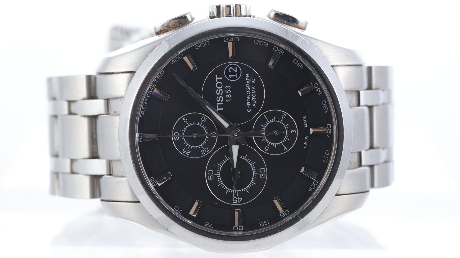 Tissot Couturier Ref T035627A: Brand: Tissot Model Name: Couturier Reference: T035627A Movement type: Automatic Dial shape: Circular Dial colour: Black Dial features: Faceted baton hour markers. Date aperture Bezel: Smooth Case