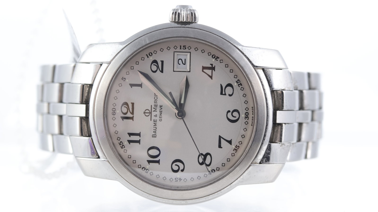 Baume & Mercier Capeland Ref MVO 45214: Brand: Baume & Mercier Model Name: Capeland Reference: MVO 45214 Movement type: Quartz Dial shape: Circular Dial colour: White Dial features: Arabic numerals. Date complication at the 3 o'clock.