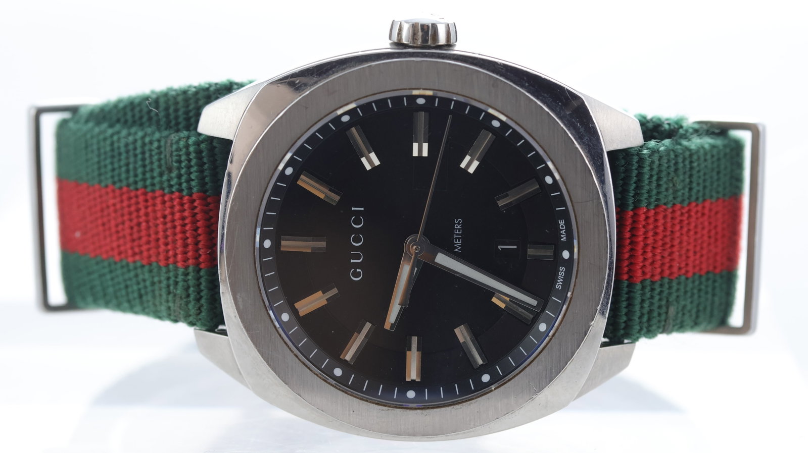 Gucci G Timeless Ref 142.3 (1 of 4)