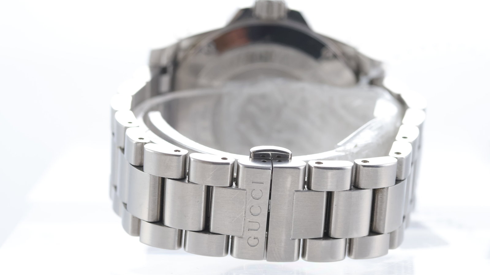 Gucci Dive Ref 136.3 with Box and Papers 2018 - 3