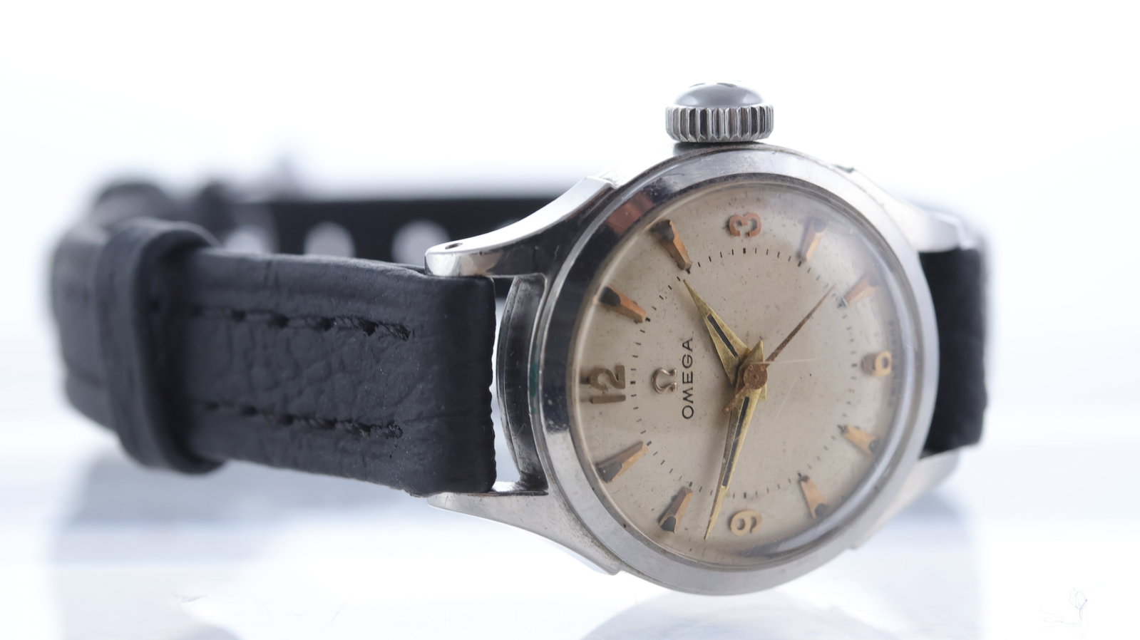 Vintage Ladies Omega Ref 2572-5SC Circa 1950 - 2