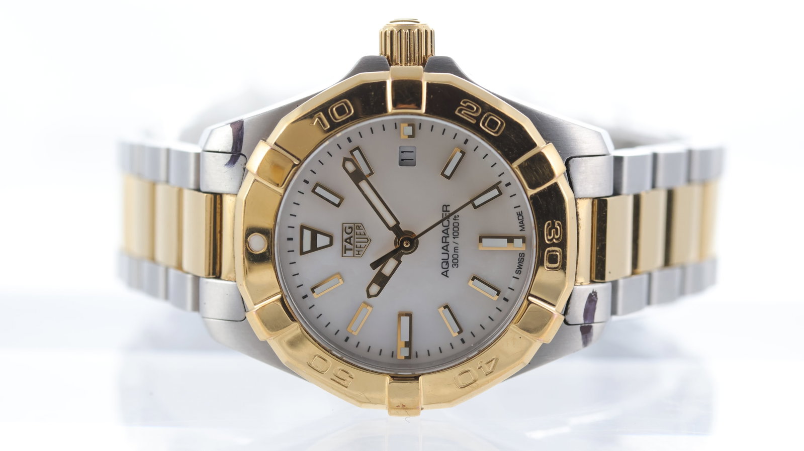 Ladies Tag Heuer Aquaracer Ref WBD1420: Brand: Tag Heuer Model Name: Aquaracer Reference: WBD1420 Movement type: Quartz Dial shape: Circular Dial colour: Mother of Pearl Dial features: Applied baton hour markers. Date aperture at 3