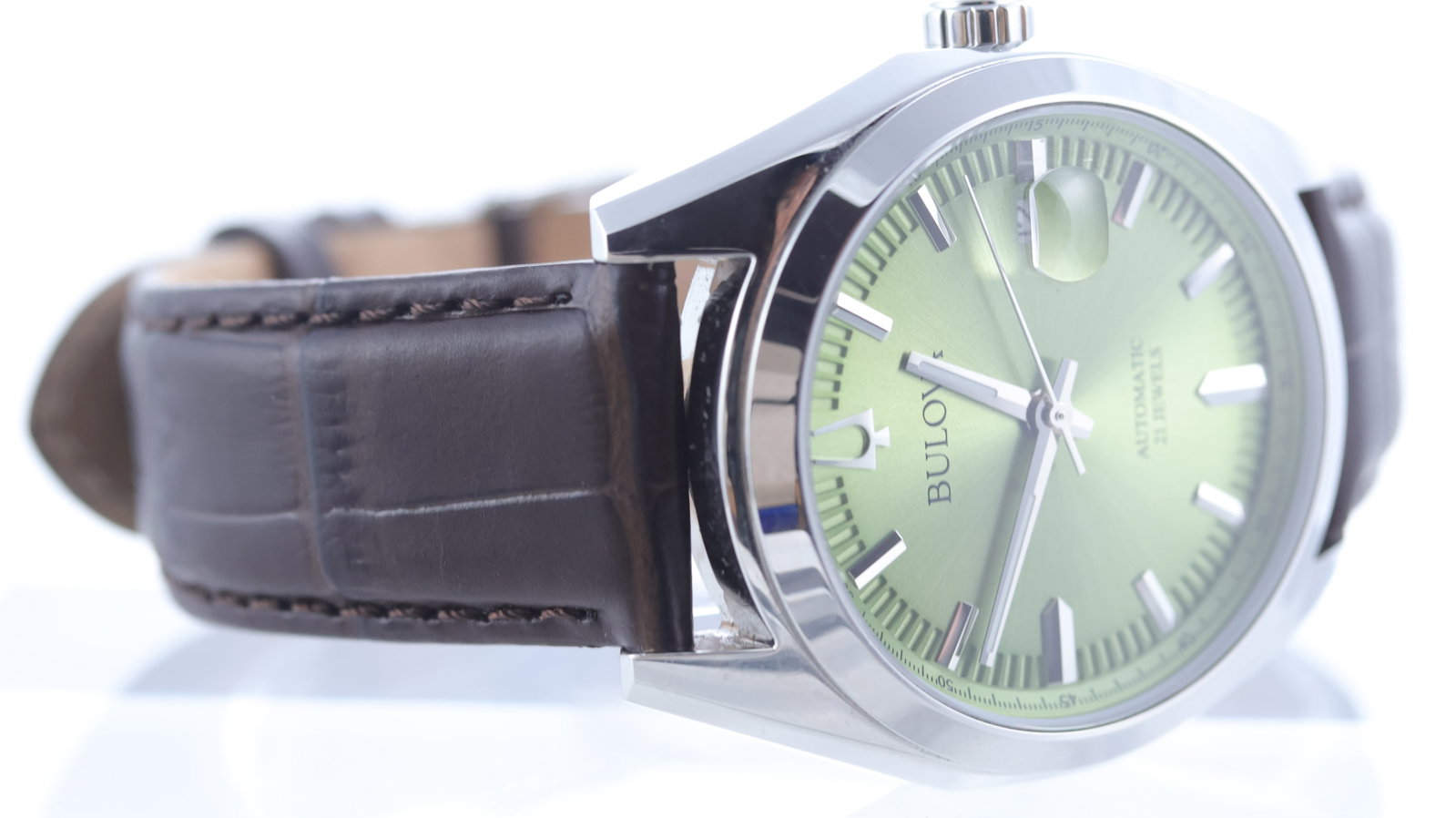 *To Be Sold Without Reserve* Bulova Surveyor Ref 96B427 with Box and Papers 2024 - 2