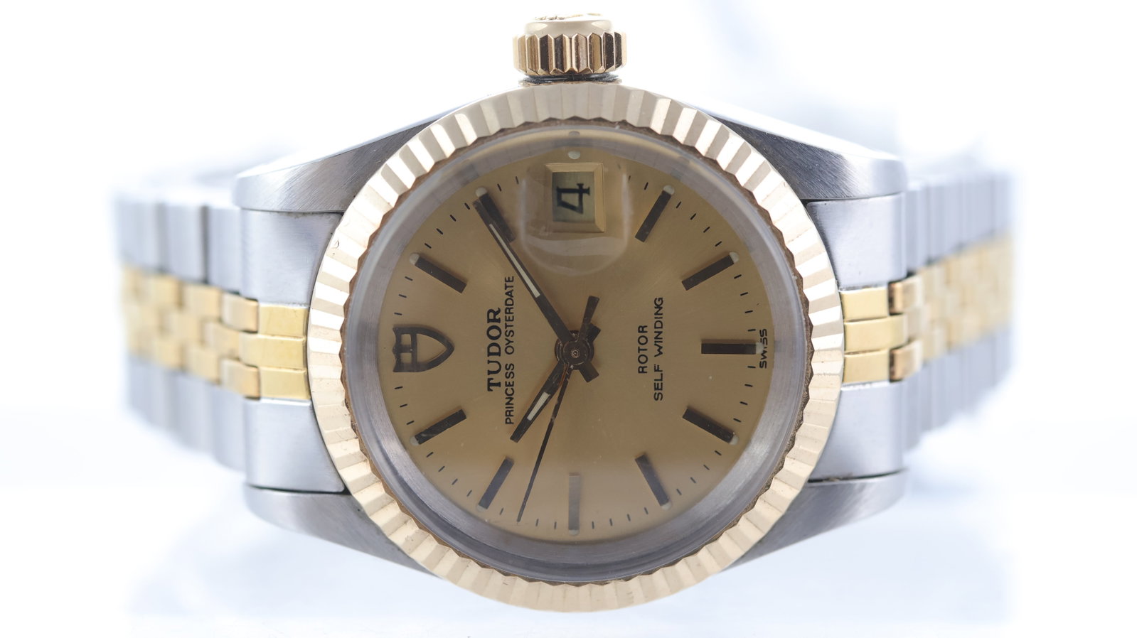 Ladies Tudor Princess Oysterdate Ref 92413N Circa 1990's: Brand: Tudor Model Name: Princess Oysterdate Reference: 92413N Movement type: Automatic Year: Circa 1990's Dial shape: Circular Dial colour: Champagne Dial features: Baton hour markers, quickset date 