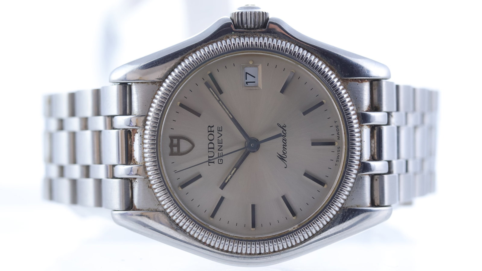 Tudor Monarch Ref 15730 with Papers 1993: Brand: Tudor Model Name: Monarch Reference: 15730 Movement type: Quartz Year: 1993 Dial shape: Circular Dial colour: Silver Dial features: Baton hour markers, quickset date aperture at 3 o'clock Bezel