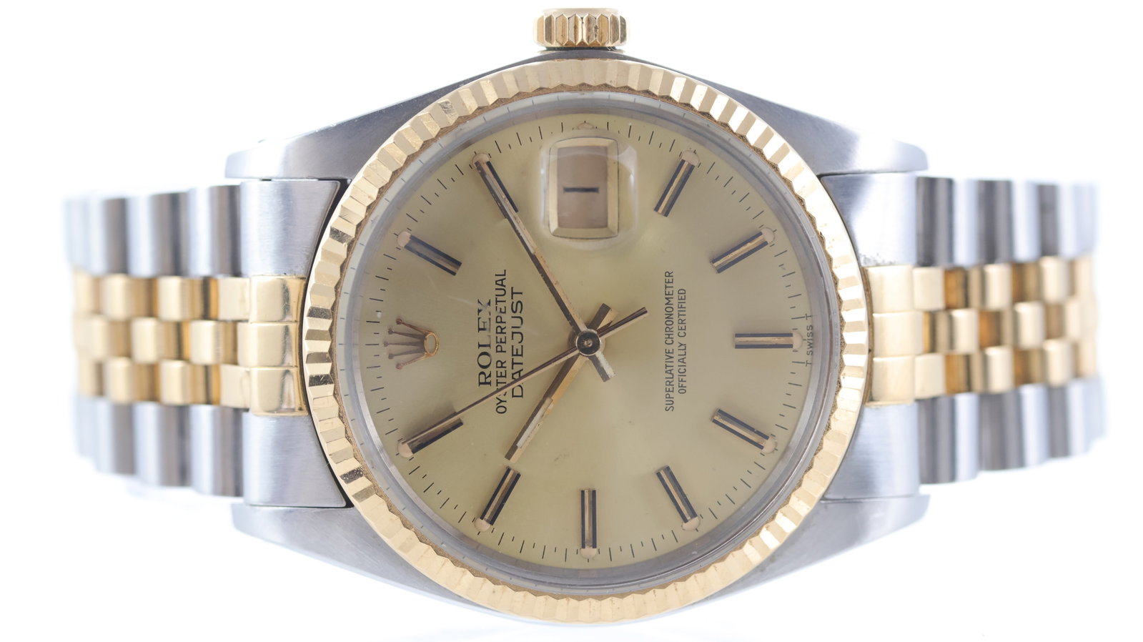Rolex Datejust 36 Ref 16013 Circa 1984: Brand: Rolex Model Name: Datejust 36 Reference: 16013 Movement type: Automatic Movement calibre: Rolex 3035 Year: Circa 1984 Dial shape: Circular Dial colour: Champagne Dial features: Baton hour marke