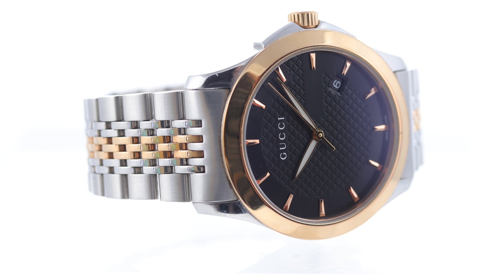 Gucci G Timeless Ref 126.4 with Box - 2