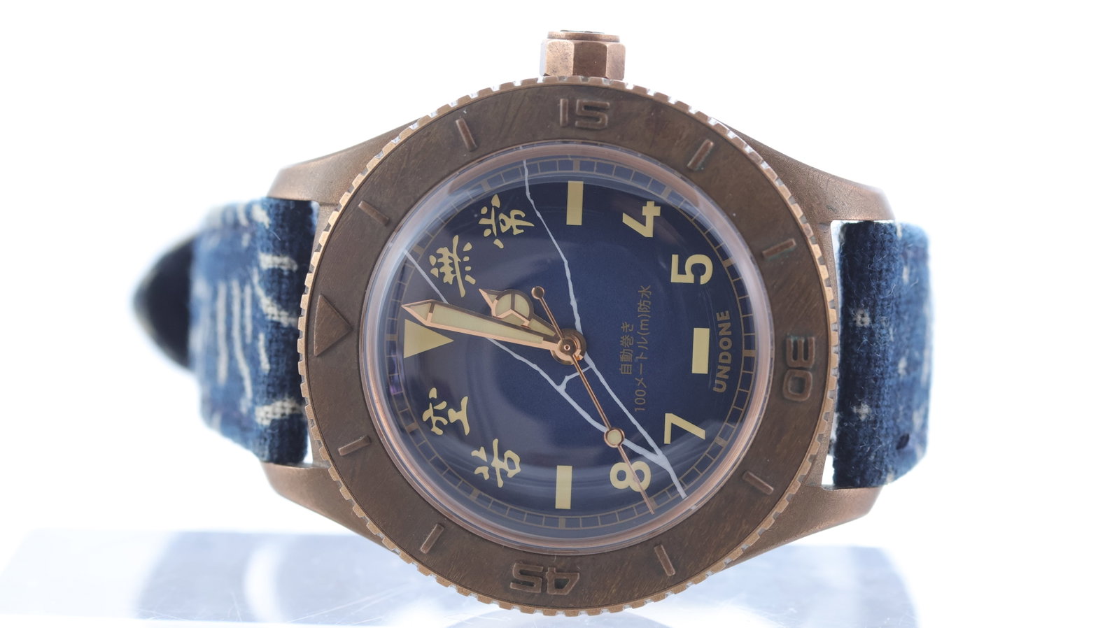 Undone X Simple Union Limited Edition with Box Circa 2020: Brand: Undone Model Name: X Simple Union Limited Edition Movement type: Automatic Movement calibre: Undone NH35A Year: Circa 2020 Dial shape: Circular Dial colour: Blue Dial features: California