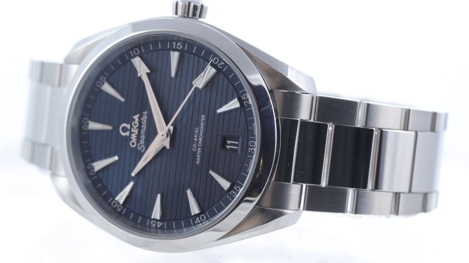 Omega Seamaster Aqua Terra Ref 220.10.41.21.03.004 with Box and Papers 2024 - 4
