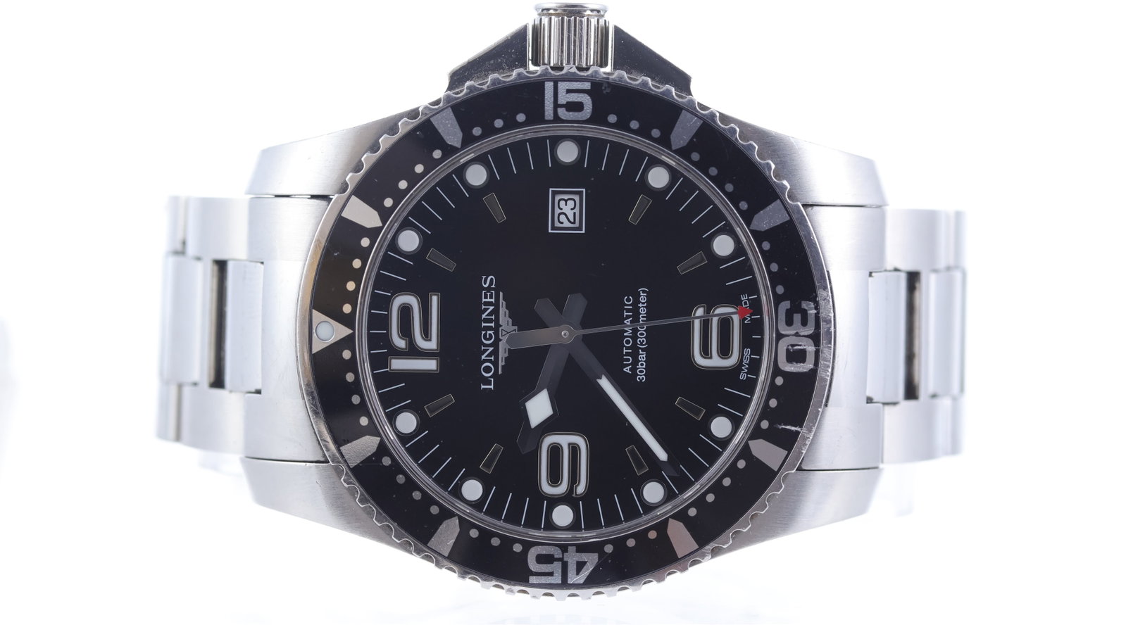 Longines HydroConquest Ref L3.841.4: Brand: Longines Model Name: HydroConquest Reference: L3.841.4 Movement type: Automatic Dial shape: Circular Dial colour: Black Dial features: Arabic 6, 9 & 12. Quick set date aperture at 3