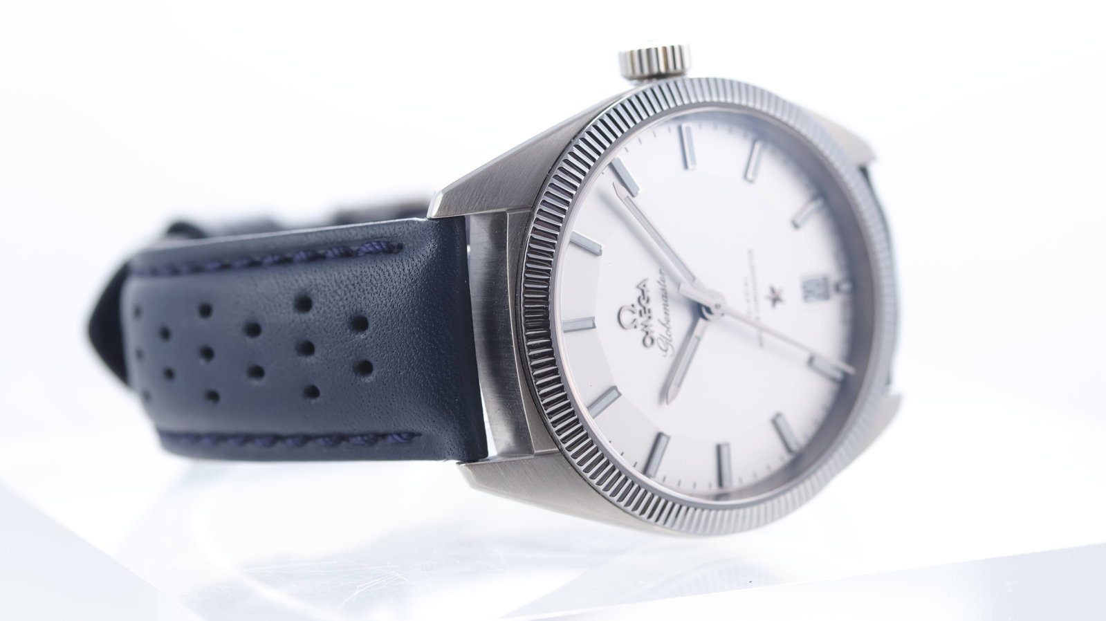 Omega Constellation Globemaster Ref 130.33.39.21.02.001 with Box - 3