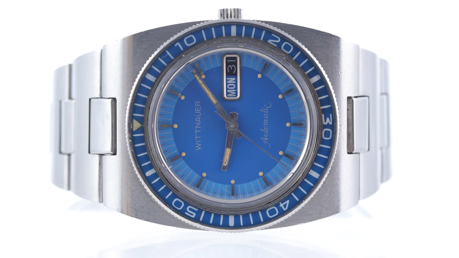 Wittnauer Blue Diver Ref 1000-W100 Seiko Calibre Circa 1970's: Brand: Wittnauer Model Name: Diver Reference: 1000-W100 Movement type: Automatic Movement calibre: 7009A Movement features: Interesting Seiko movement, Wittnauer signed Year: Circa 1970's Dial shape: 
