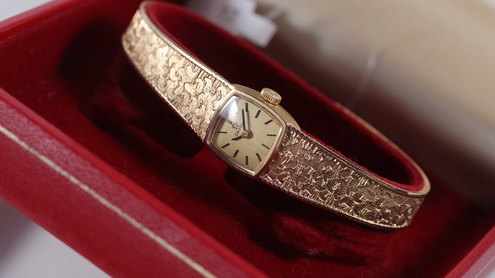 Omega Dress Watch 9ct yellow gold with Box and Recent Service Circa 1972: Brand: Omega Model Name: Dress Watch Reference: 7115637 Movement type: Manual Wind Movement calibre: Omega 485 Year: Circa 1972 Papers: Service Papers Papers features: Serviced in 2026 - Within warran