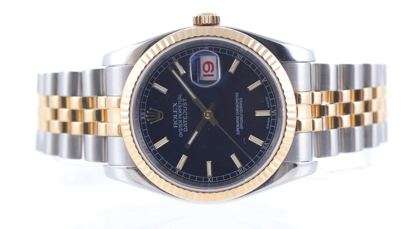 Rolex Datejust 36 Ref 116233 Circa 2006: Brand: Rolex Model Name: Datejust 36 Reference: 116233 Movement type: Automatic Movement calibre: Rolex 3135 Year: Circa 2006 Dial shape: Circular Dial colour: Blue Dial features: Sunburst blue roman 