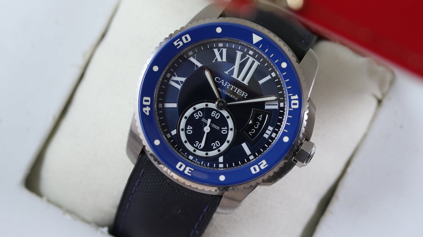 Cartier Brighton & Hove Albion FC Calibre de Cartier - 1 of 10 Commissioned for Premier League Promo: Brand: Cartier Model Name: Calibre De Cartier BHAFC Reference: 3729 Movement type: Automatic Movement calibre: Cartier 1904 Movement features: Certified to ISO 6425 diving standards Year: 2017 Box: in