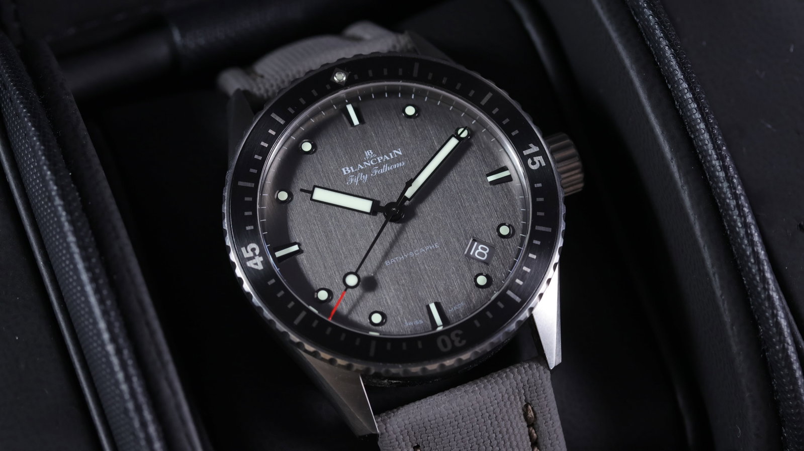 Blancpain Fifty Fathoms 'Bathyscaphe' Titanium 5000 1210 G52A with Box and Papers 2023: Brand: Blancpain Model Name: Fifty Fathoms 'Bathyscaphe' Reference: 5000 1210 G52A Movement type: Automatic Movement calibre: Blancpain 1315 Year: 2023 Box: Full Box Papers: Full Set Papers Dial shape
