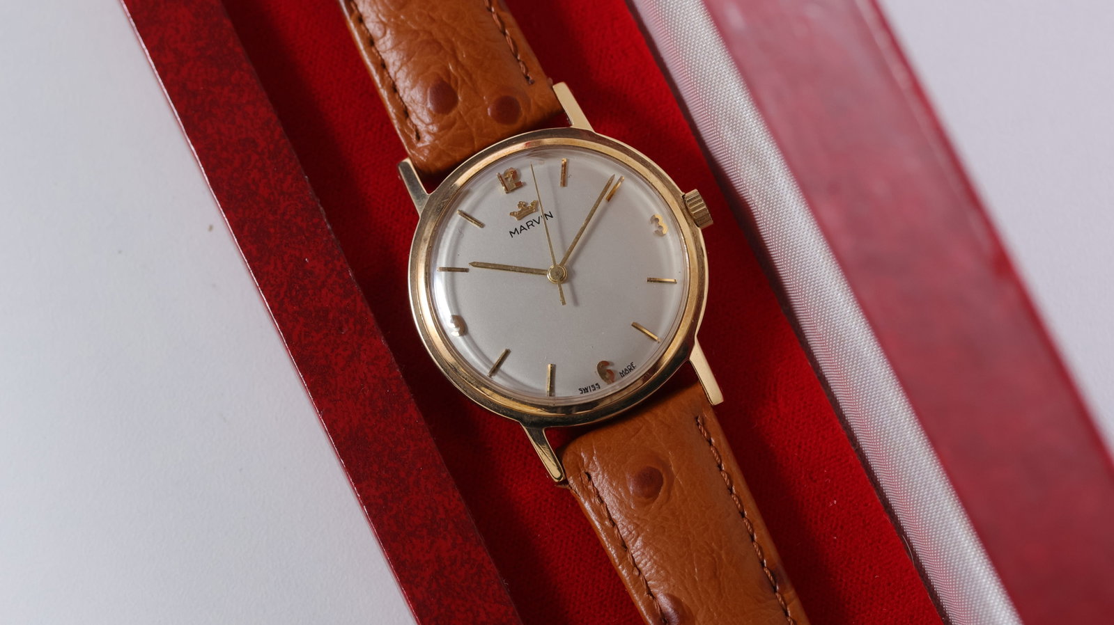 Marvin Dress Watch 9ct yellow gold Dennison Case with Box Circa 1960's: Brand: Marvin Model Name: Dress Watch Movement type: Manual Wind Movement calibre: Marvin 620A Year: Circa 1960's Dial shape: Circular Dial colour: Silver Dial features: Baton and arabic numerals Beze