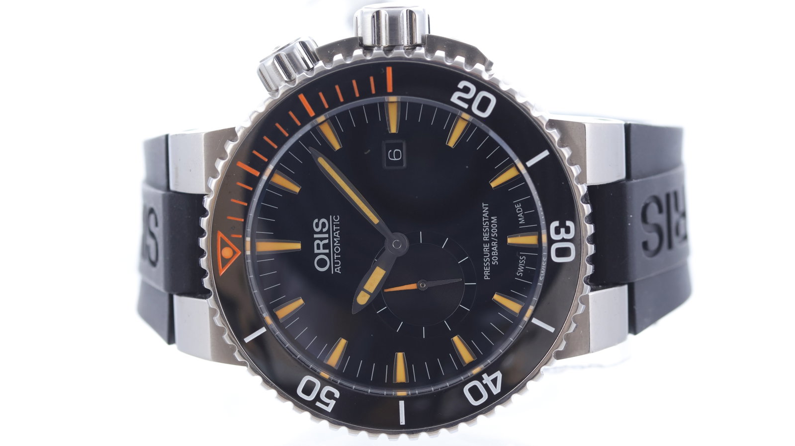 Oris Carlos Coste Limited Edition IV Ref 7709-71: Brand: Oris Model Name: Carlos Coste Limited Edition IV Reference: 7709-71 Movement type: Automatic Dial shape: Circular Dial colour: black Dial features: Orange lume hour markers and hands, date aper