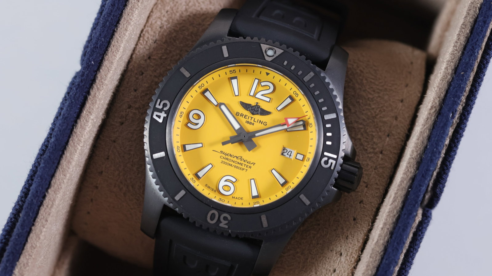 Breitling Superocean II Ref M17368 with Box (1 of 8)