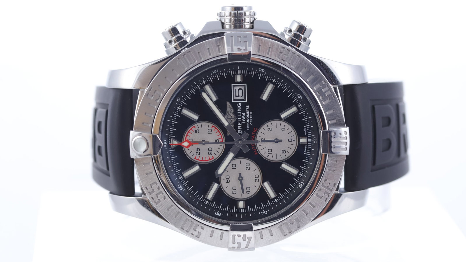 Breitling Super Avenger II Ref A13371: Brand: Breitling Model Name: Super Avenger II Reference: A13371 Movement type: Automatic Movement calibre: Valjoux 7750 Dial shape: Circular Dial colour: Black Dial features: Arabic numeral hour marke