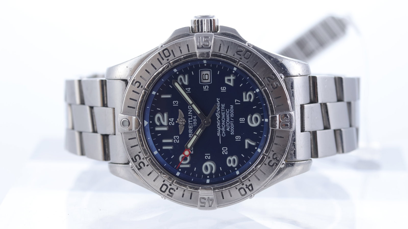 Breitling Superocean Ref A17360: Brand: Breitling Model Name: Superocean Reference: A17360 Movement type: Automatic Movement calibre: ETA 2824-2 Dial shape: Circular Dial colour: Blue Dial features: Sunburst dial with printed arabic 