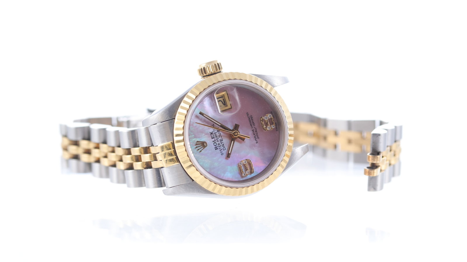 Ladies Rolex Datejust 26 Ref 69173 Circa 1984: Brand: Rolex Model Name: Datejust 26 Reference: 69173 Movement type: Automatic Movement calibre: Rolex 2135 Year: Circa 1984 Dial shape: Circular Dial colour: Pink Mother of Pearl Dial features: After