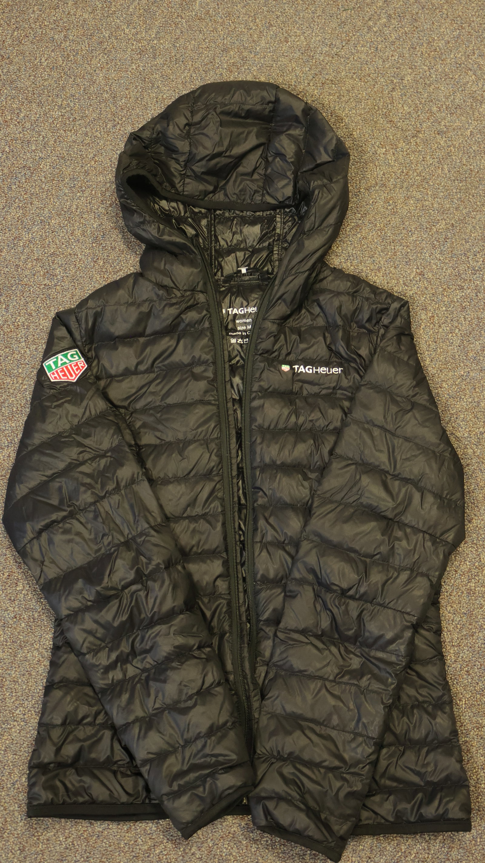 *TO BE SOLD WITHOUT RESERVE* TAG HEUER: PROMOTIONAL TAG HEUER JACKET, Women size M, nylon, tag (1 of 5)