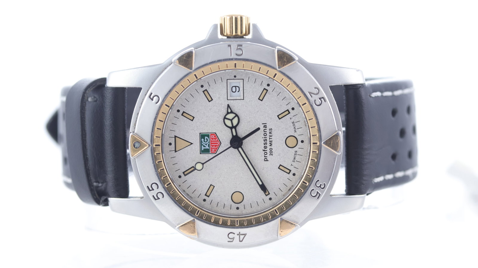 Tag Heuer 1500 Series Ref 955.713G 1990s: Brand: Tag Heuer Model Name: 1500 Series Reference: 955.713G Movement type: Quartz Year: 1990s Dial shape: Circular Dial colour: Frosted Dial features: Baton hour markers, quickset date Bezel: