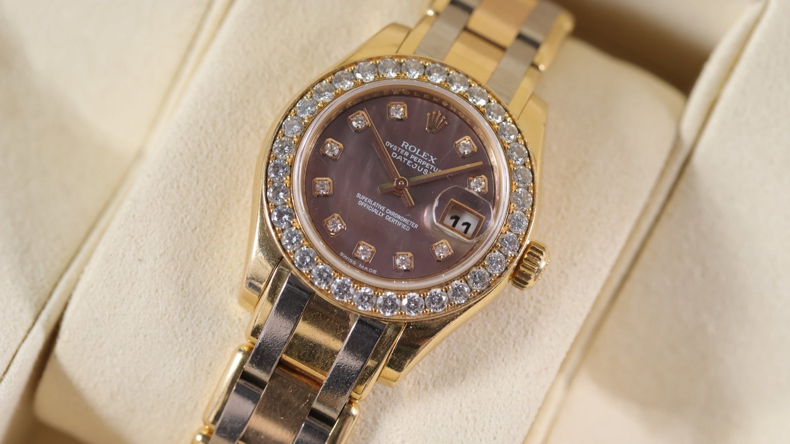 Rolex Lady Datejust Pearlmaster 18ct Yellow Gold Ref 80298 with Box Circa 2010: Brand: RolexModel Name: Lady Datejust PearlmasterReference: 80298Movement type: AutomaticMovement calibre: Rolex 2235Year: Circa 2010Box: Aftermarket BoxDial shape: CircularDial colour: Tahitian mothe
