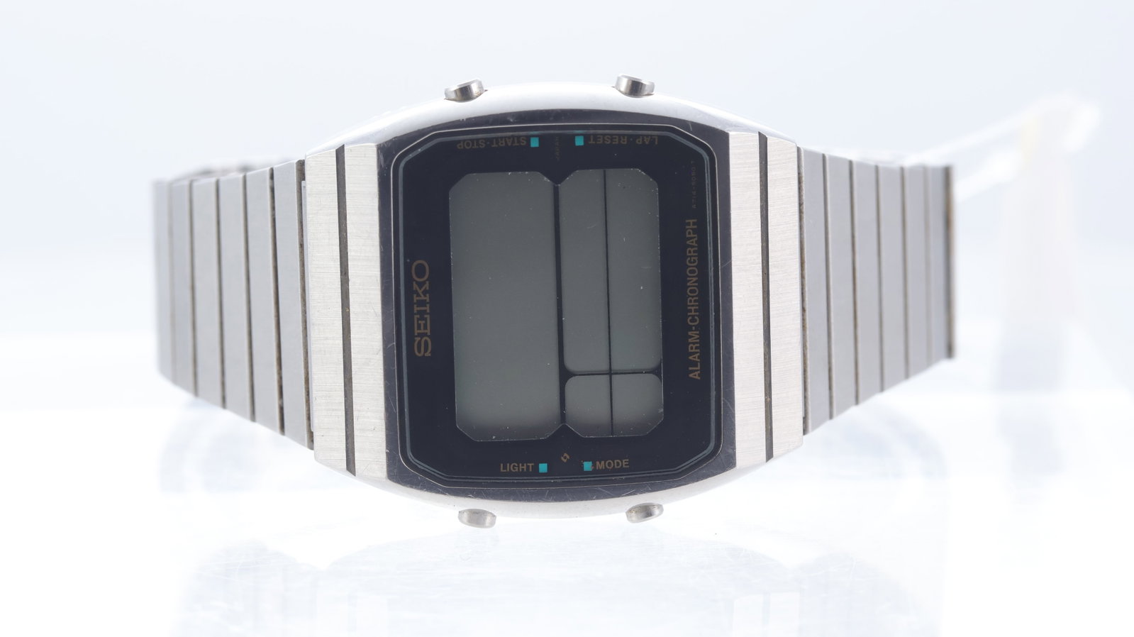*To Be Sold Without Reserve* Seiko Running Man LCD Ref A714-5050 with Box (1 of 3)