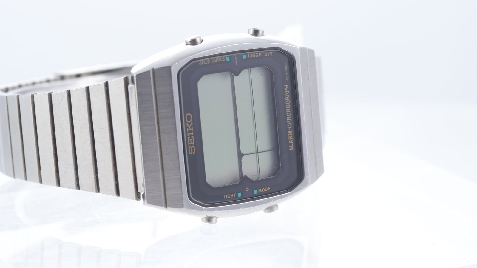 *To Be Sold Without Reserve* Seiko Running Man LCD Ref A714-5050 with Box - 2