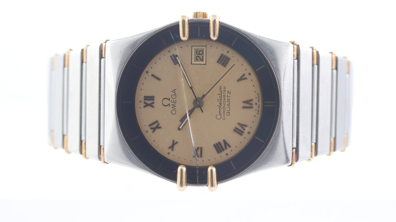 Omega Constellation 'Manhattan' Two Tone Quartz: Brand: Omega Model Name: Constellation Movement type: Quartz Dial shape: Circular Dial colour: Champagne Dial features: Roman numerals, quickset date aperture Bezel: Black bezel Case size: 33mm Case