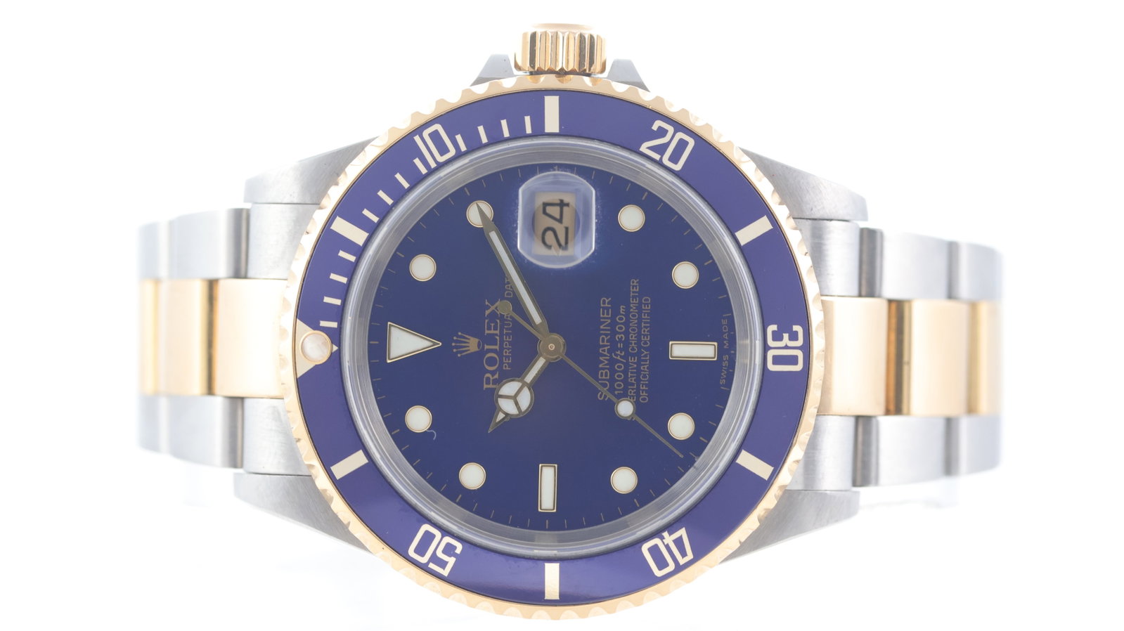 Rolex Submariner Ref 16613 T Circa 2006: Brand: RolexModel Name: SubmarinerReference: 16613 TMovement type: AutomaticMovement calibre: Rolex 3135Year: Circa 2006Dial shape: CircularDial colour: BlueDial features: Sunburst/gilt dial. Mercedes