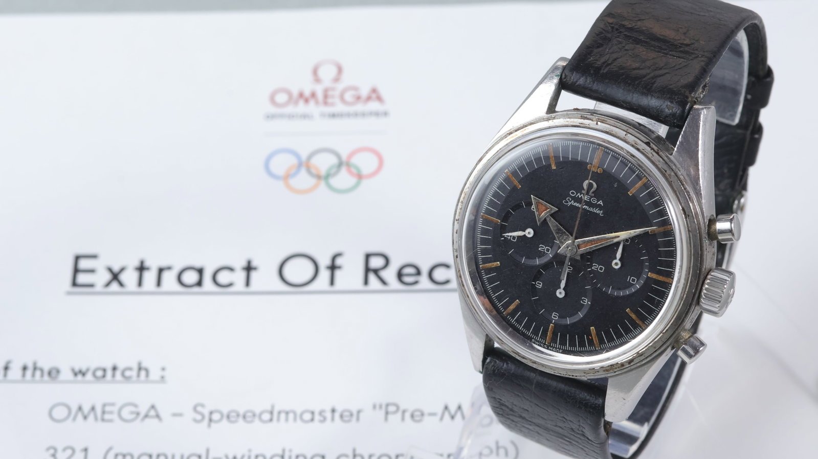 Fine & Rare Vintage Omega Speedmaster Ref 2915-1 with Archives 1958: Brand: OmegaModel Name: SpeedmasterReference: 2915-1Movement type: Manual WindMovement calibre: Omega 321Year: 1958Papers: ArchivesPapers features: Archive Papers dated January 1958Dial shape: Circula